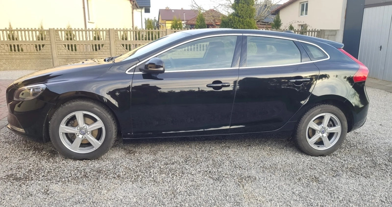 Volvo V40 cena 46000 przebieg: 74788, rok produkcji 2016 z Bierutów małe 466
